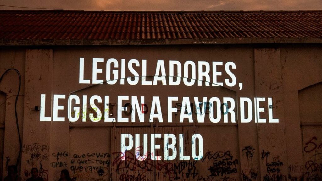 LEGISLADORES