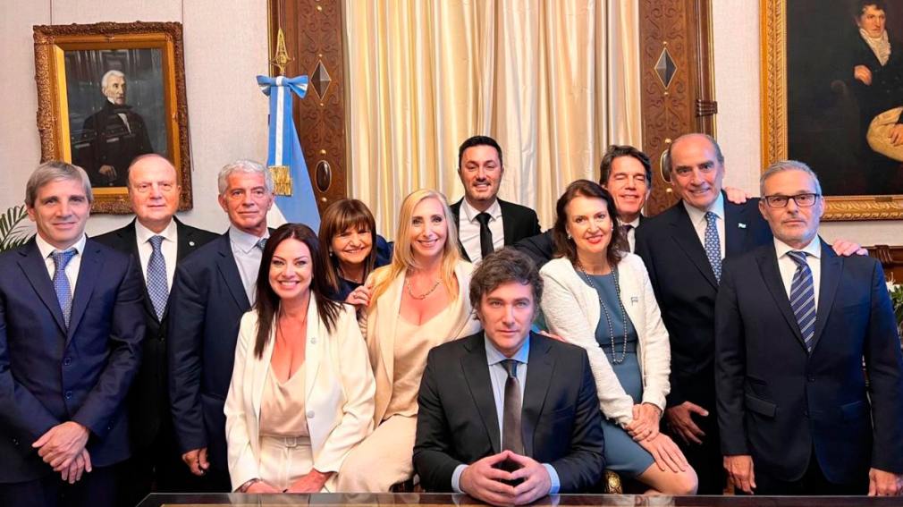 1010x567_milei-gabinete-469308-185857