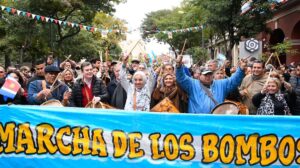 1010x567_marcha-bombos-490231-124351