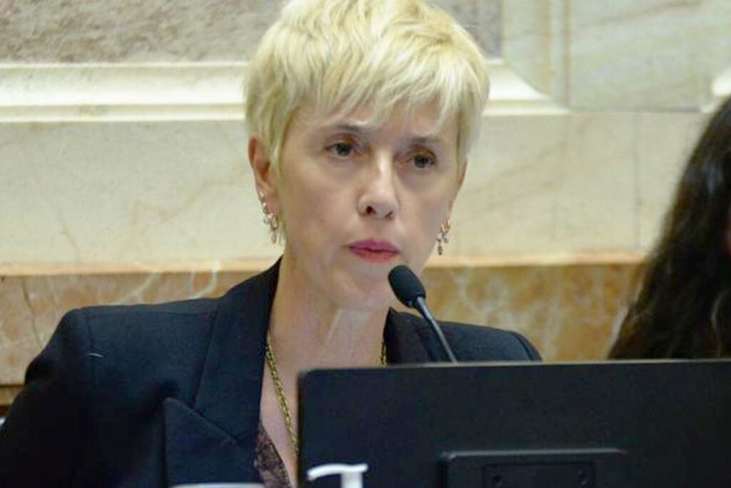 Silvina-Garcia-Larraburu