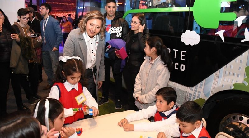 Intendente-stand-Smart-City-800x445