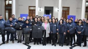 intendente-entrega-indumentaria-a-Gestion-Urbana-800x445