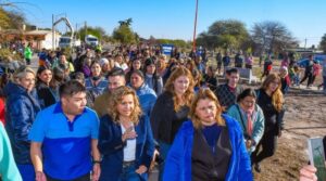 Intendente-visita-plaza-saludable-800x445