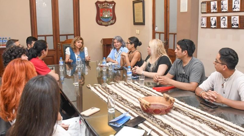 Intendente-comunidad-LGBTIQ-800x445