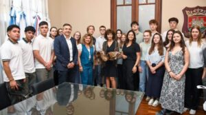 Intendente-estudiantes-franceses-800x445