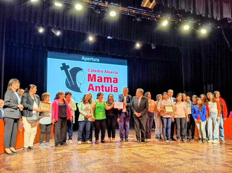 mamaantulaunse-768x574