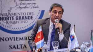 CARLOS-SILVA-NEDER-PARLA-NOA-800x445