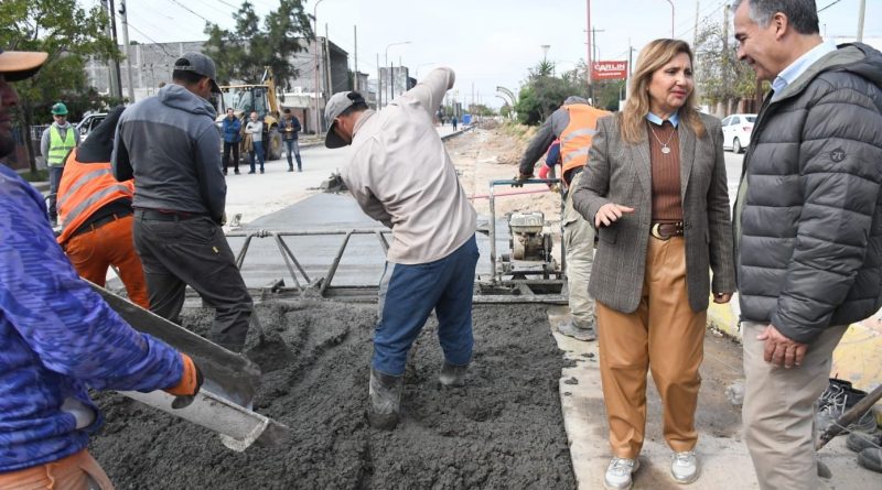 Intendente-repavimentacion-Colon-800x445