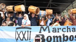 bombos-marcha-800x445