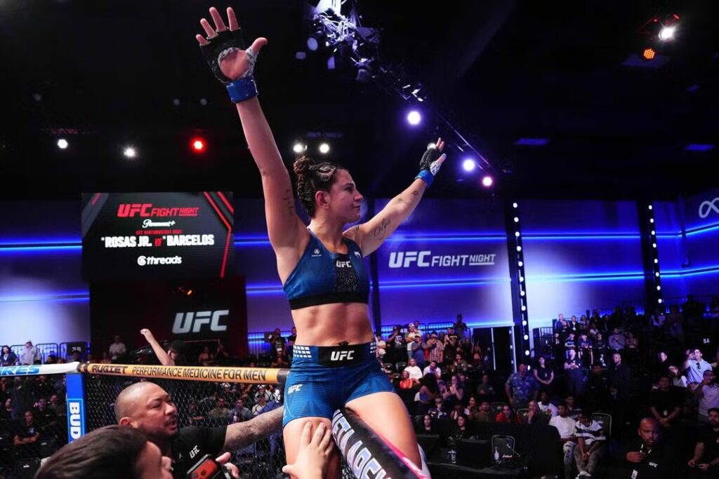 Gran triunfo de Ailín Pérez en UFC Vegas 121. Foto: Agencia NA (UFC).