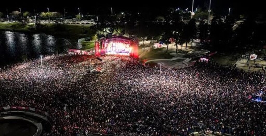 Multitudinaria fiesta para despedir los Juegos en Santa Fe. Fotografía Redes sociales.