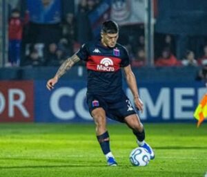 Nahuel Banegas, en los 16avos de final de la Copa Sudamericana. Foto: Agencia NA (@banegasnahu3).